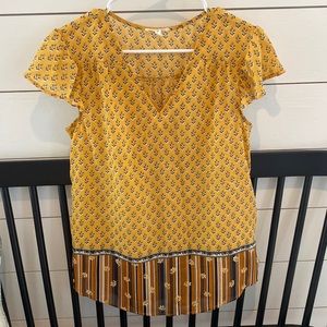 Semi sheet v neck blouse